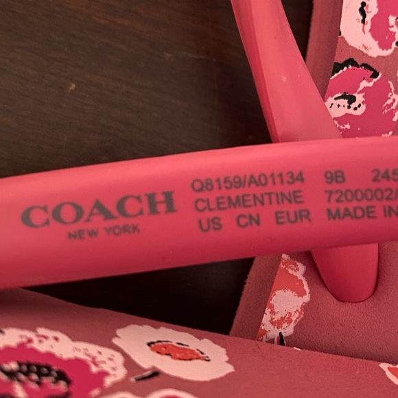 Coach Clementine Dahlia Pink Flip Flop Sandals - Picture 4 of 4